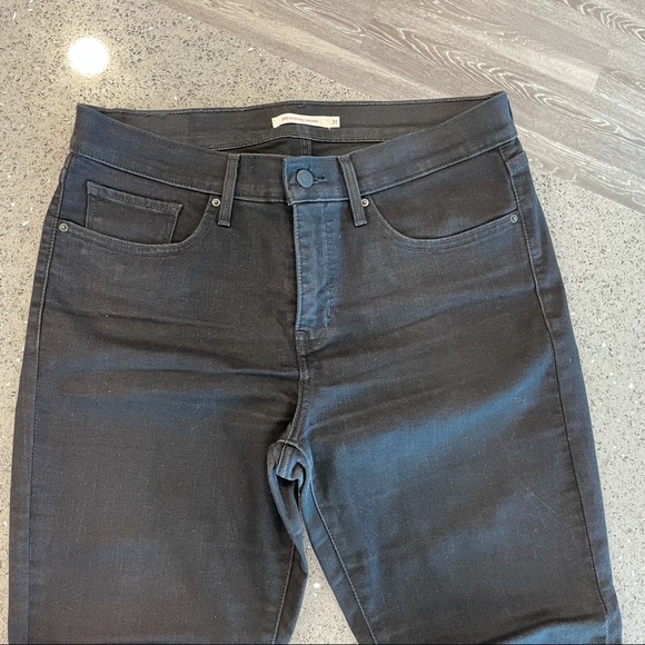 LEVIS - Picture 2 of 9